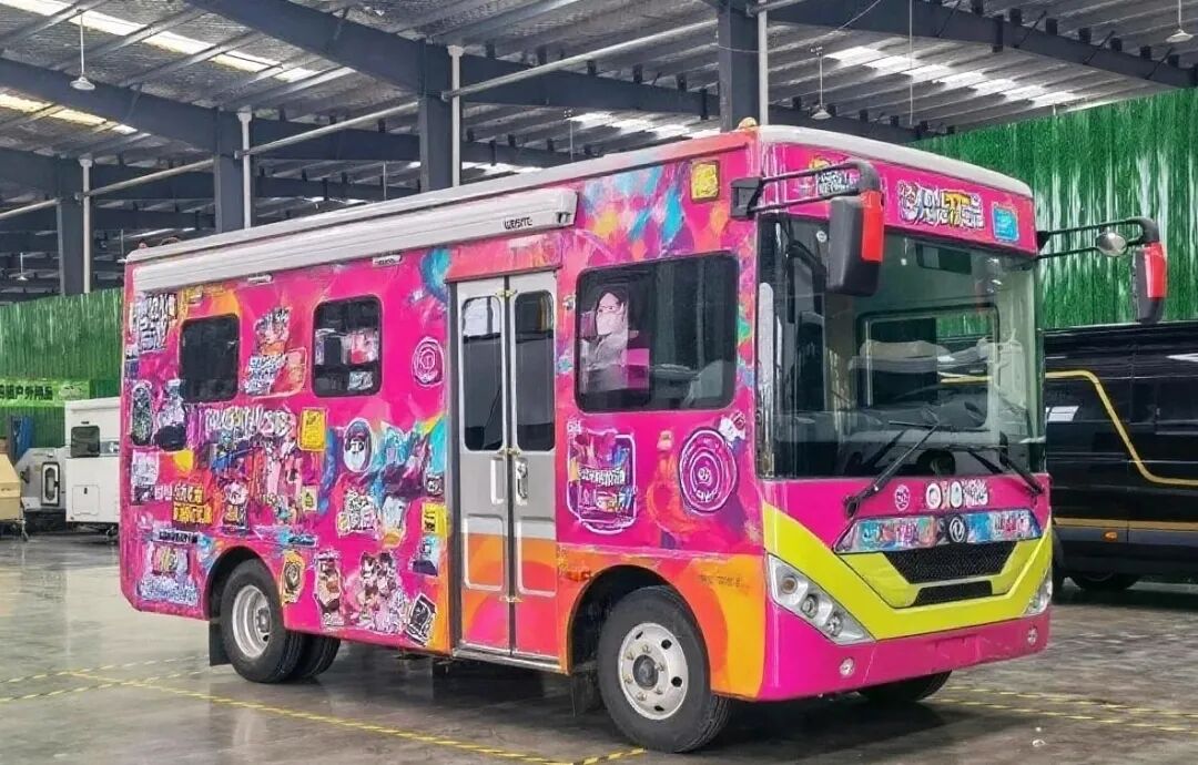 东风巴士小A级房车