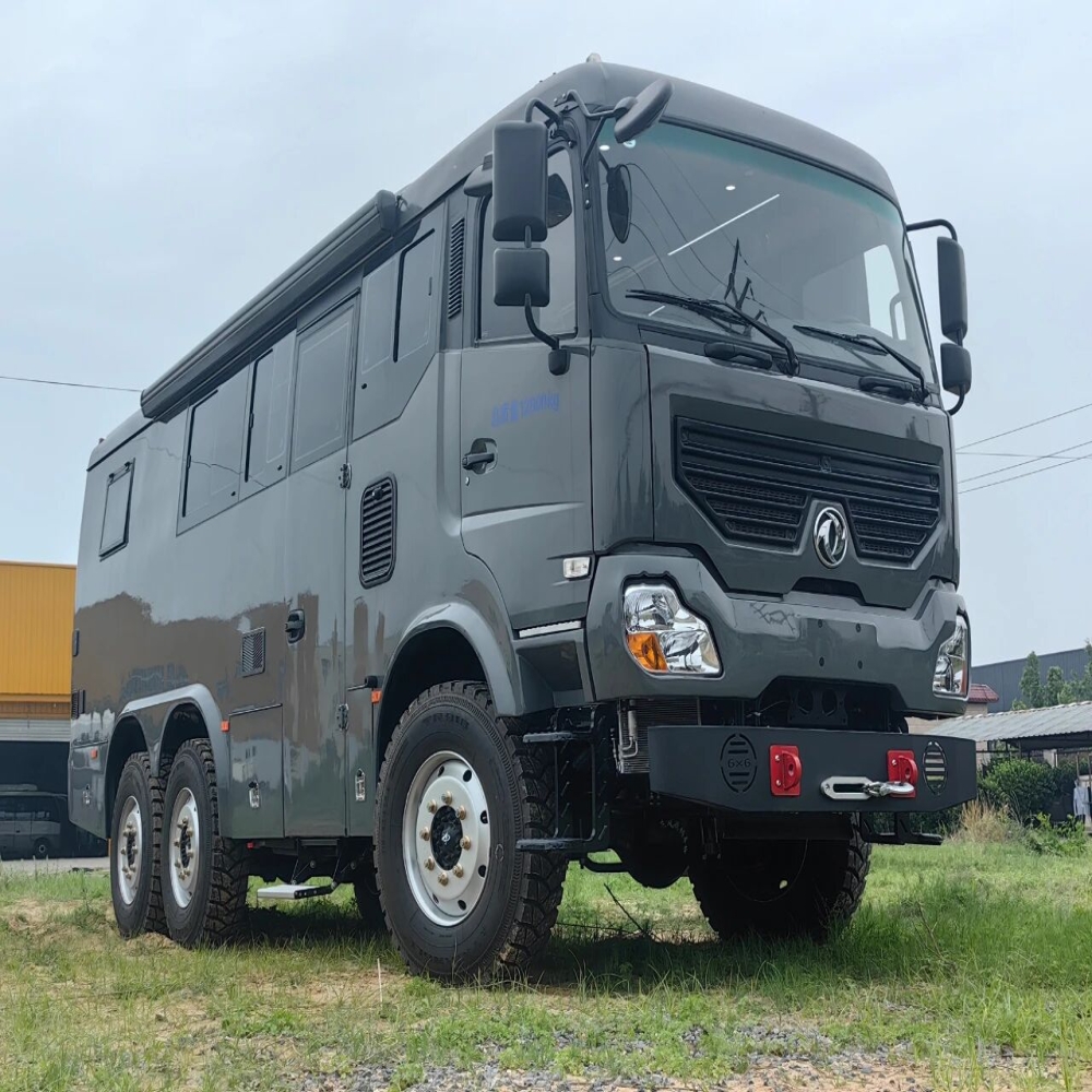 东风六驱霸王龙房车