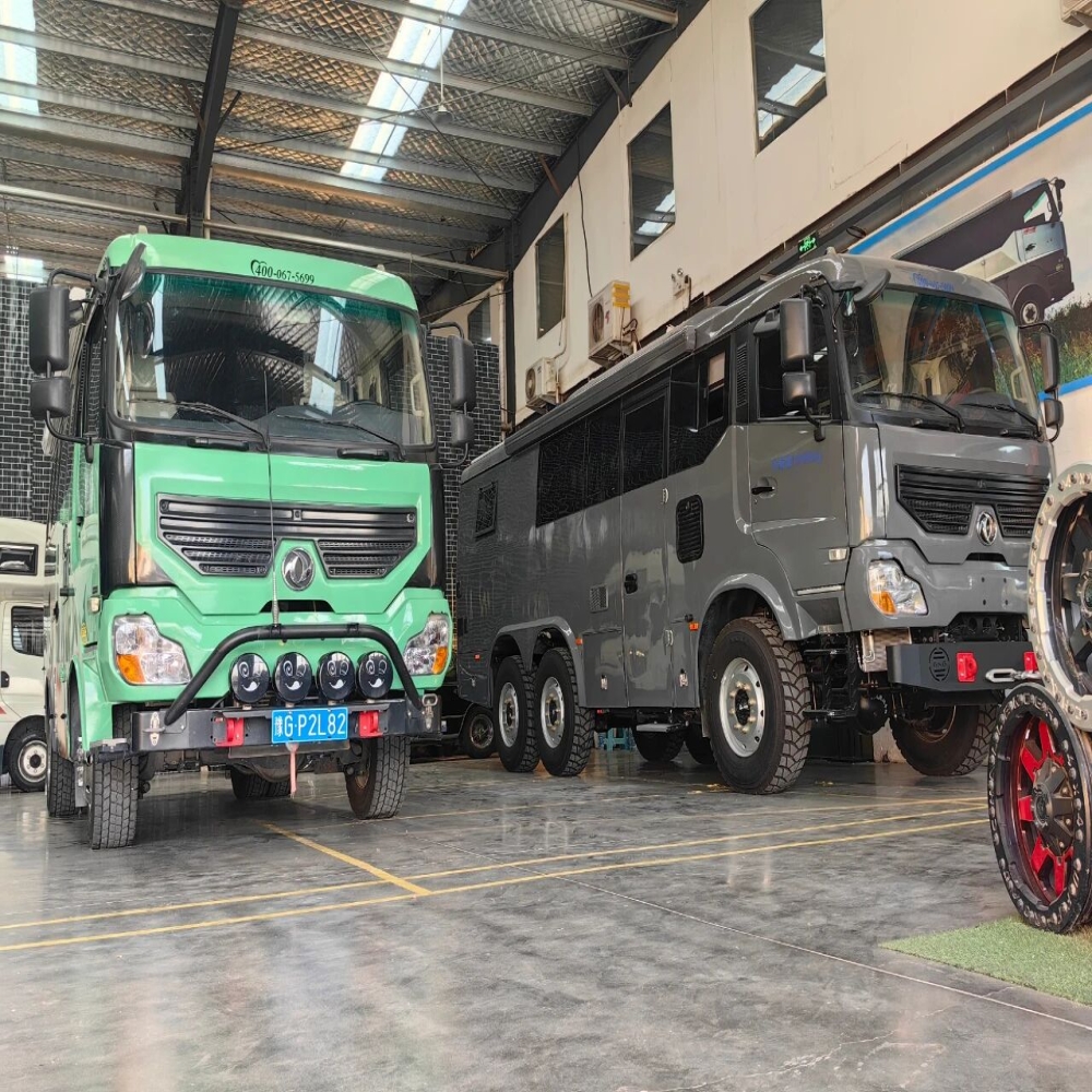东风六驱霸王龙房车